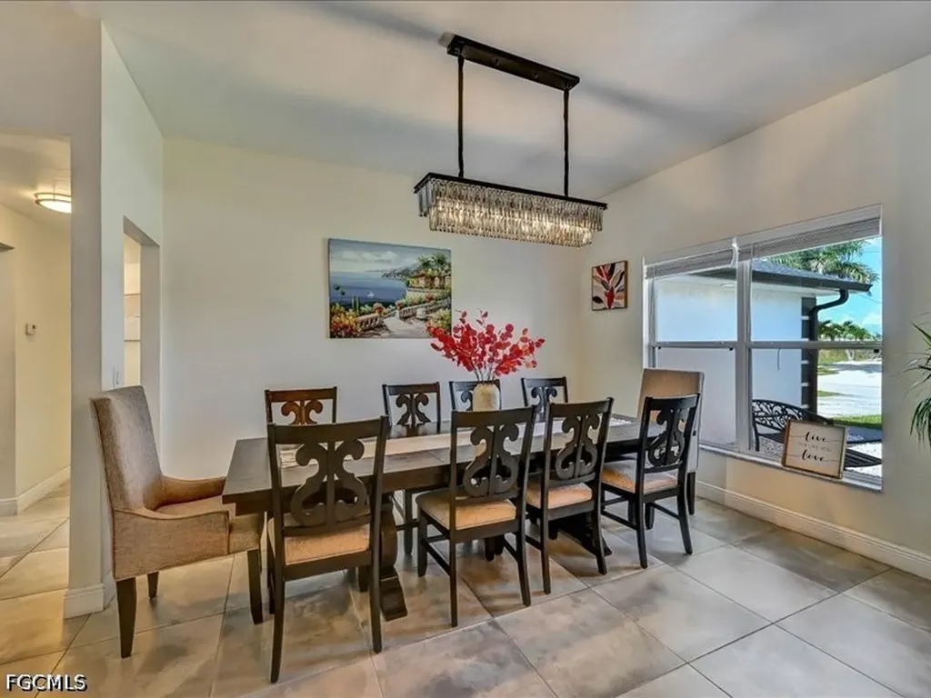 25 NW 29th Place Cape Coral FL 33993
