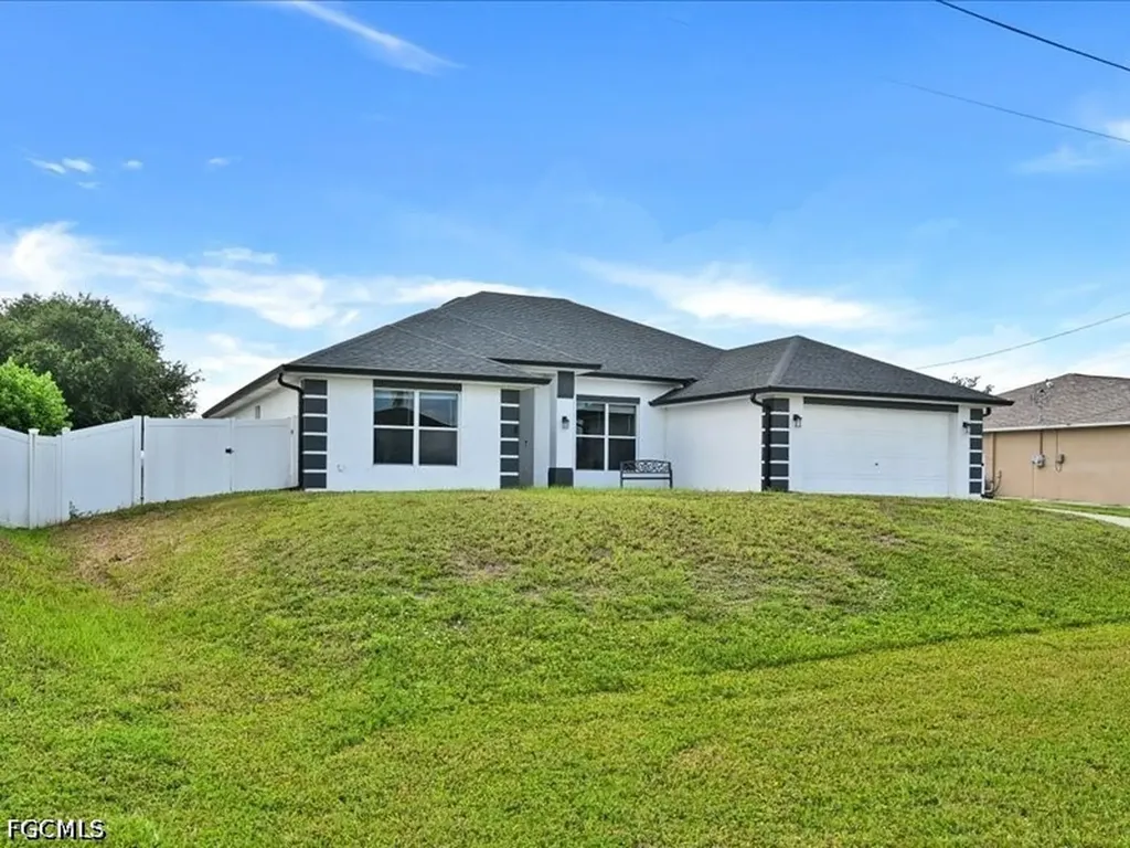 25 NW 29th Place Cape Coral FL 33993