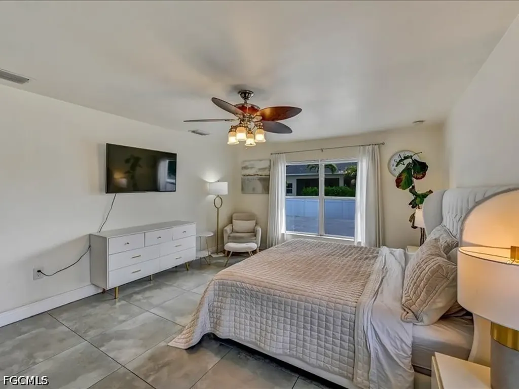25 NW 29th Place Cape Coral FL 33993