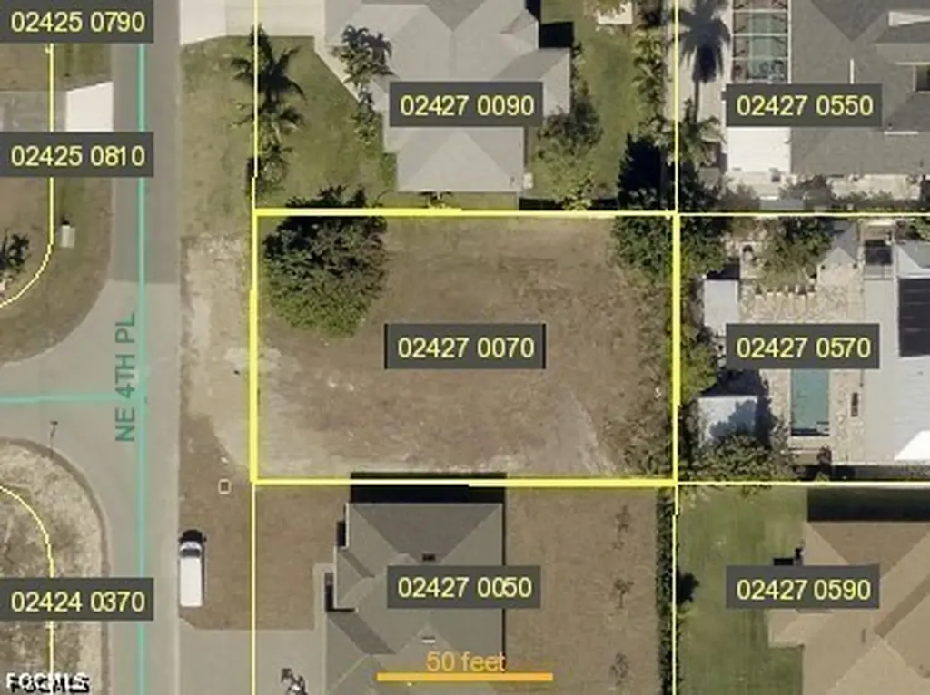 913 NE 4th Place Cape Coral FL 33909