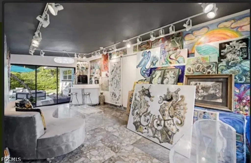2710 Mcgregor Boulevard Fort Myers FL 33901
