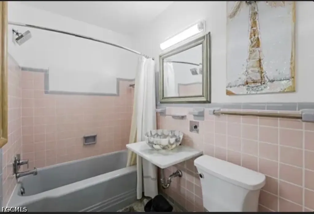 2710 Mcgregor Boulevard Fort Myers FL 33901