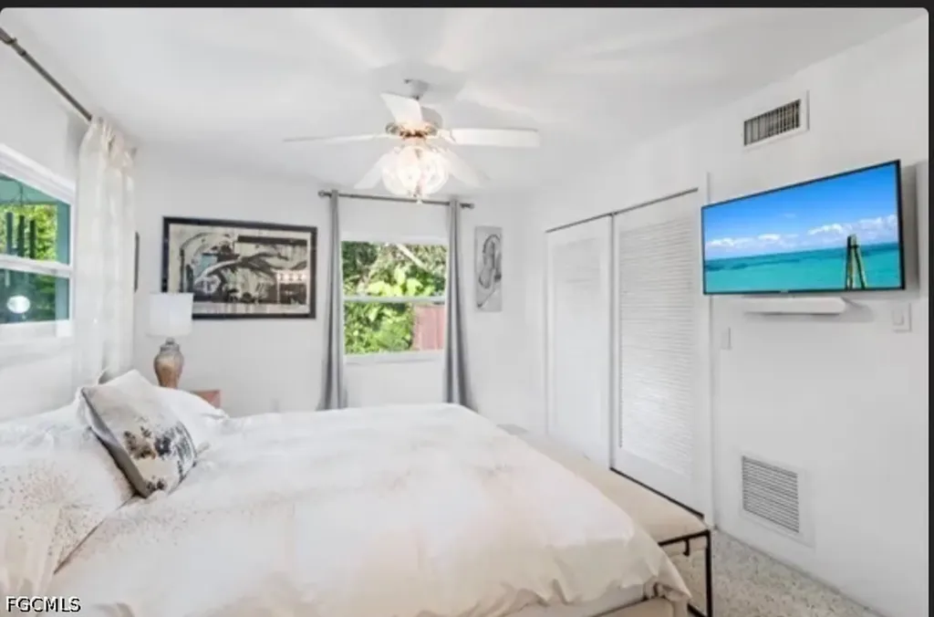 2710 Mcgregor Boulevard Fort Myers FL 33901