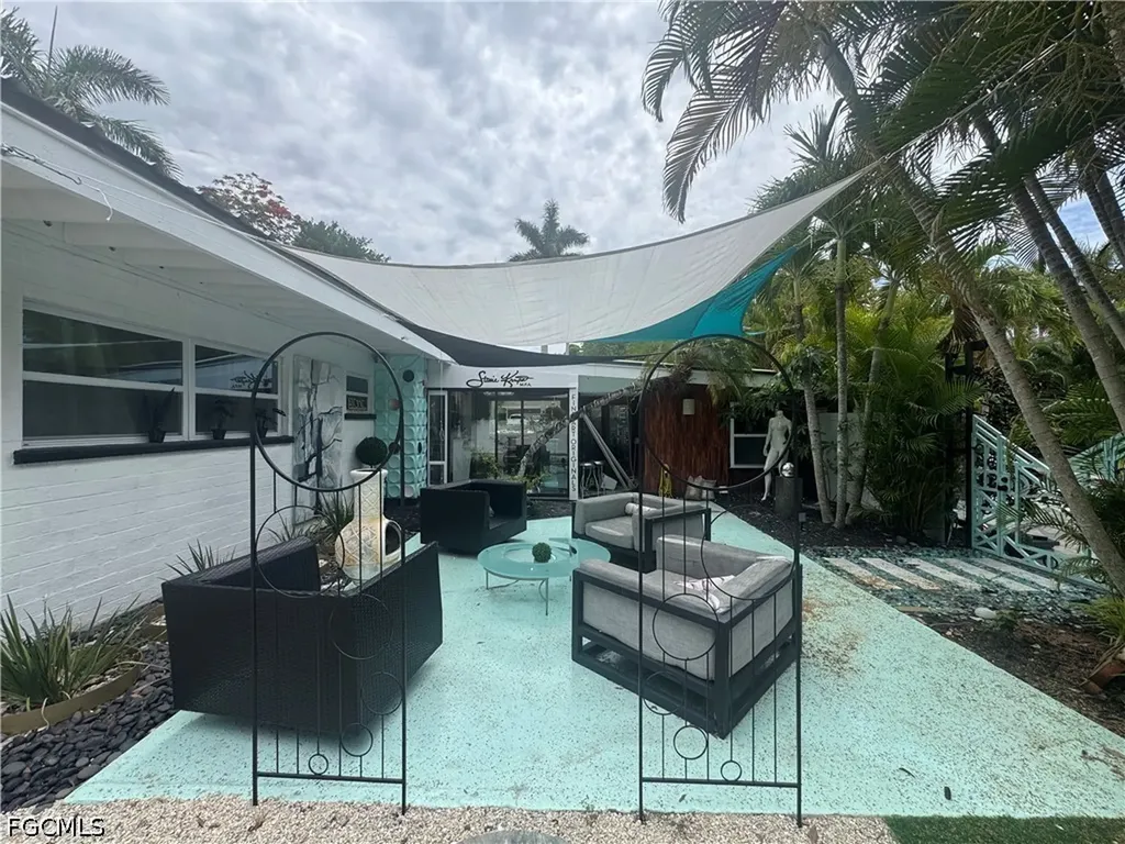 2710 Mcgregor Boulevard Fort Myers FL 33901