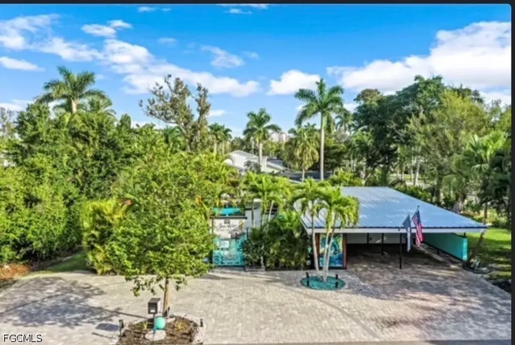 2710 Mcgregor Boulevard Fort Myers FL 33901
