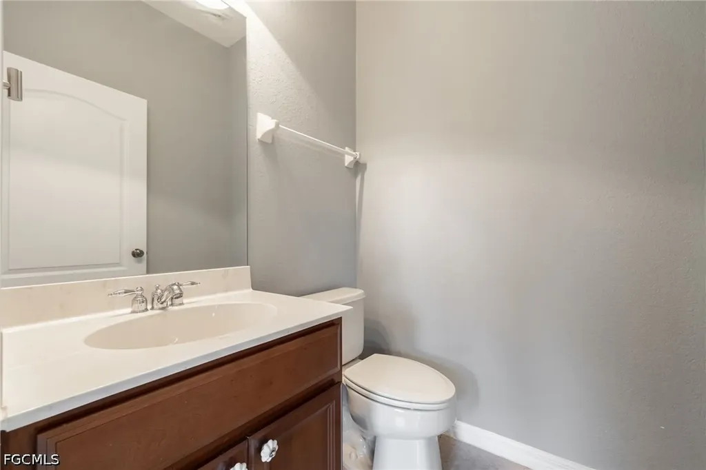 3280 Hampton Boulevard Alva FL 33920