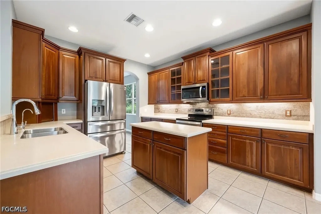 3280 Hampton Boulevard Alva FL 33920