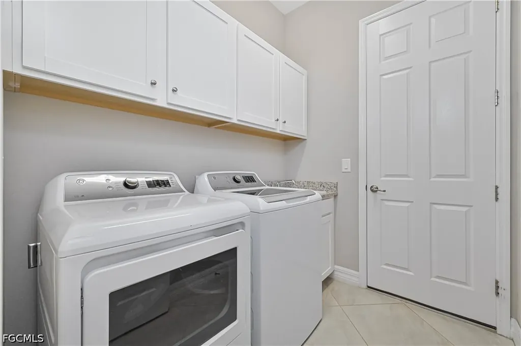 28076 Foxrock Court Bonita Springs FL 34135