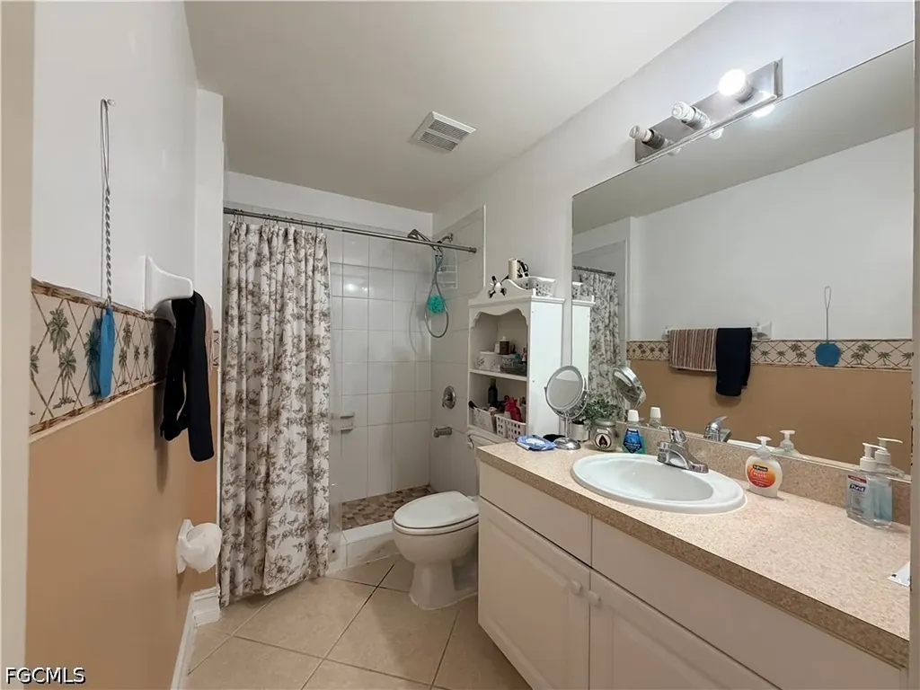 1621 SW 14th Terrace Cape Coral FL 33991
