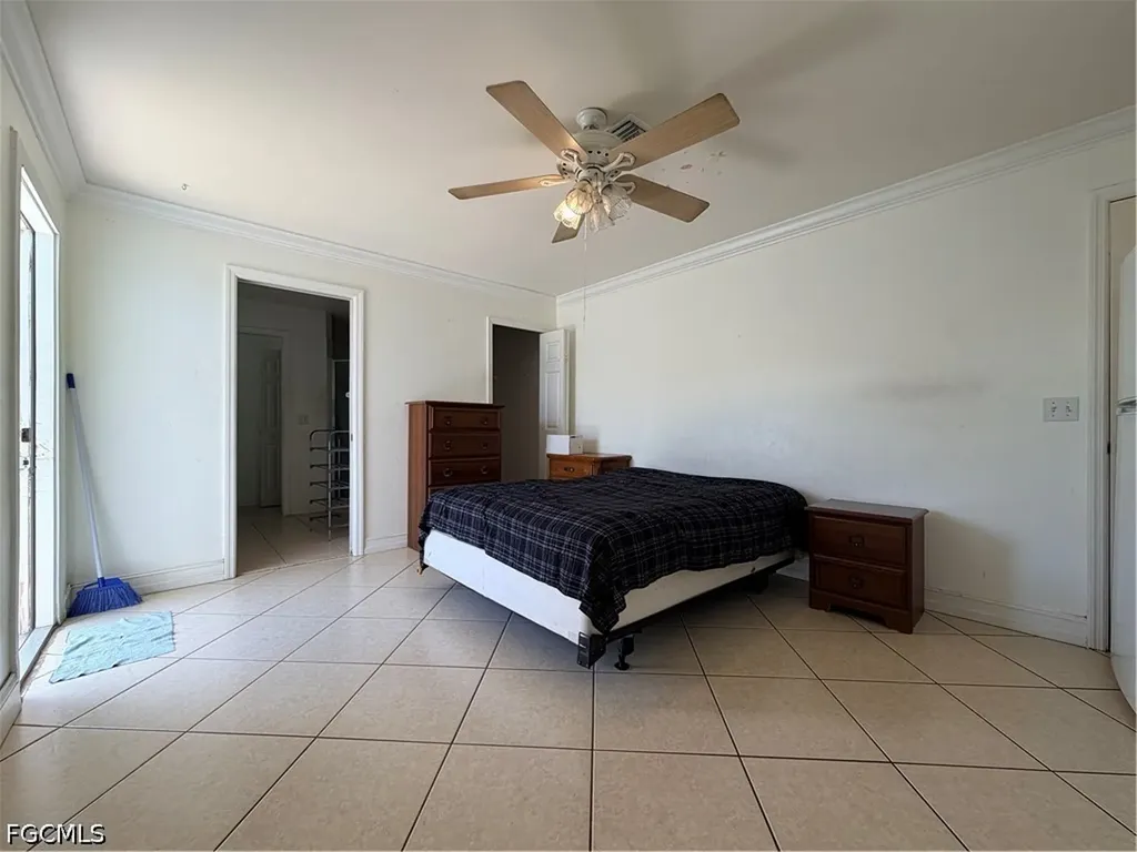 1621 SW 14th Terrace Cape Coral FL 33991
