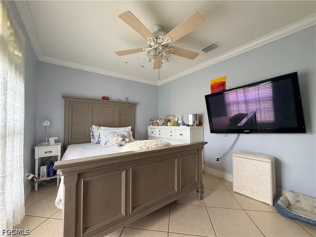 1621 SW 14th Terrace Cape Coral FL 33991