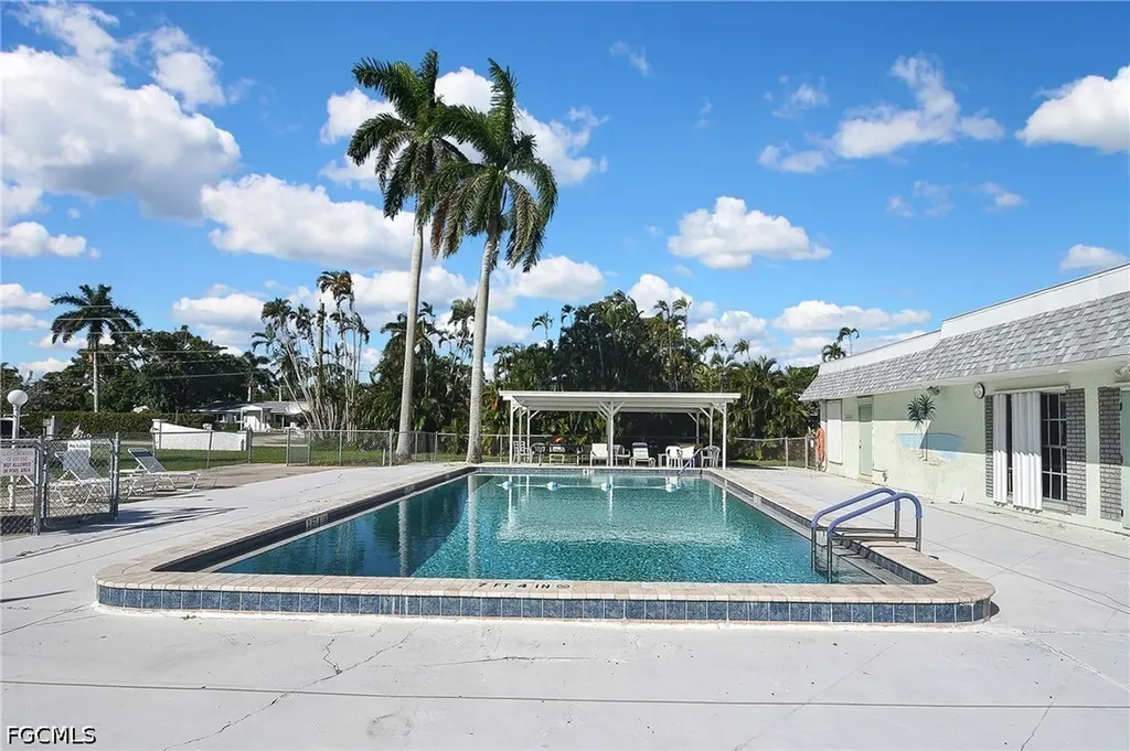 54 Poplar Place Fort Myers FL 33908