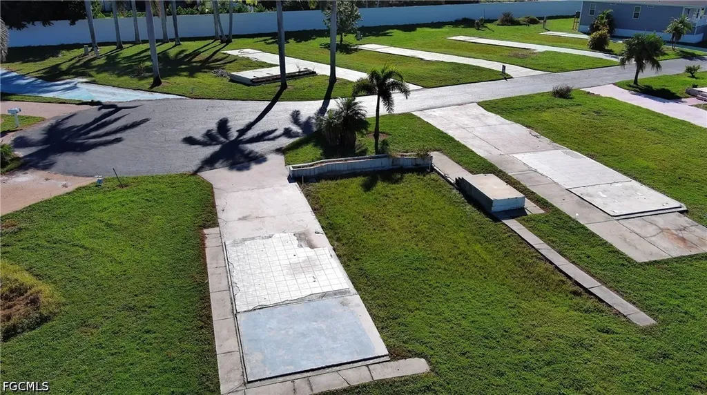 54 Poplar Place Fort Myers FL 33908