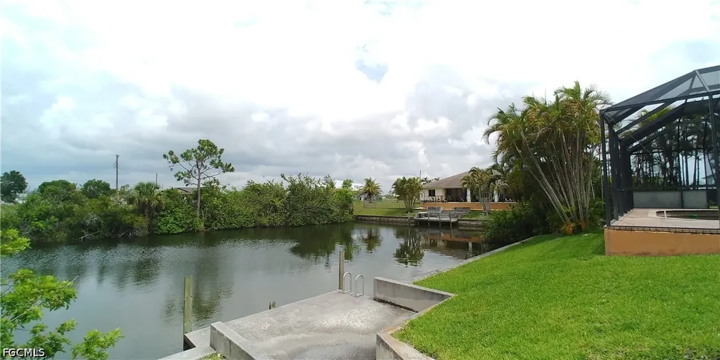 2613 NE 20th Place Cape Coral FL 33909