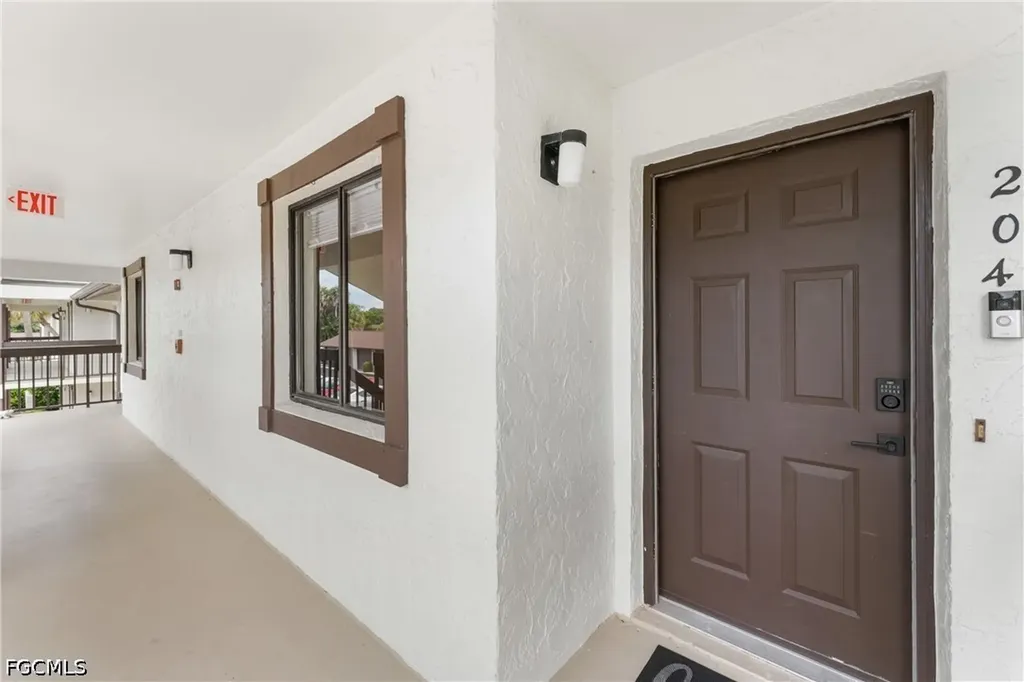 700 Misty Pines Circle Naples FL 34105