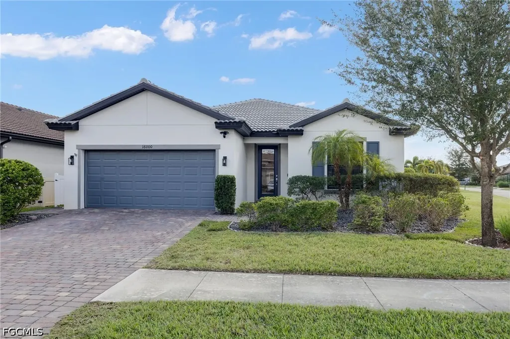 16000 Palmetto Prairie Drive Alva FL 33920
