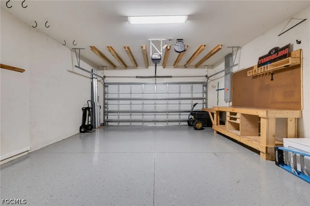 16000 Palmetto Prairie Drive Alva FL 33920