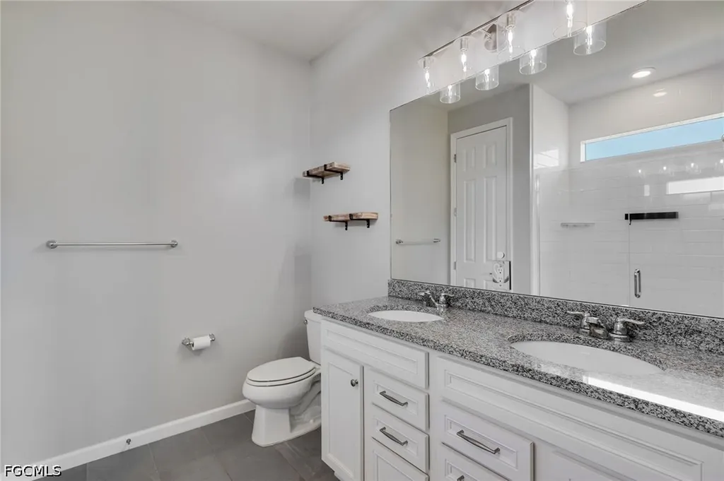 16000 Palmetto Prairie Drive Alva FL 33920