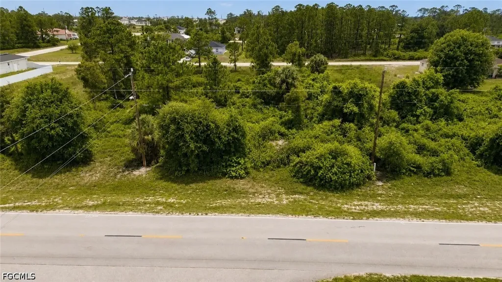 724 Jaguar Boulevard Lehigh Acres FL 33974