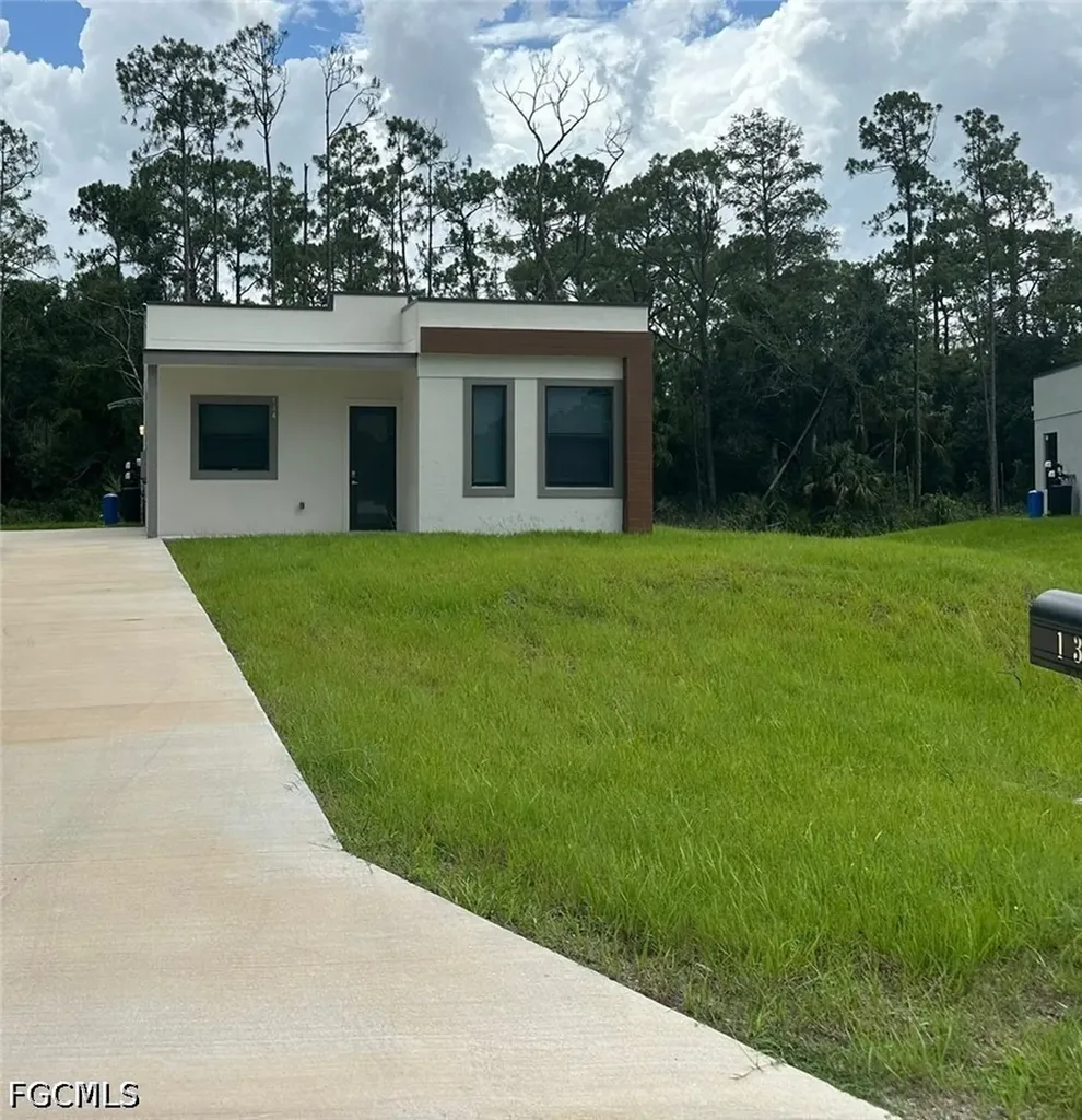 134 Viewpoint Drive Lehigh Acres FL 33972
