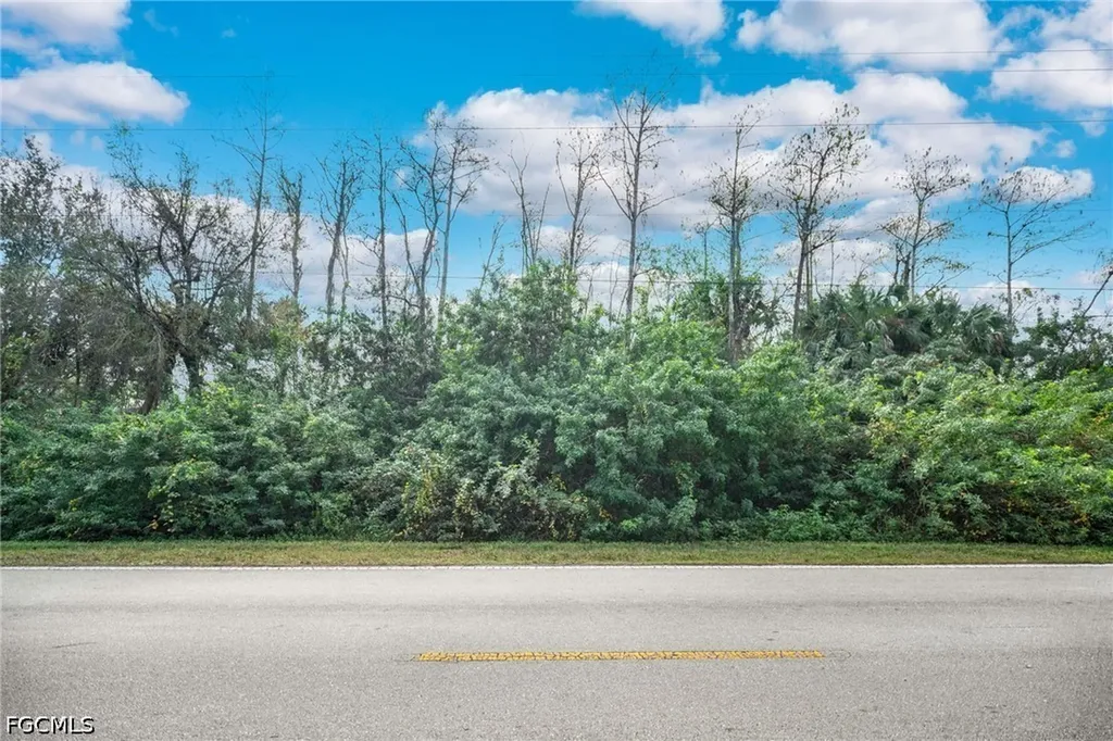 3260 18th Avenue NE Naples FL 34120