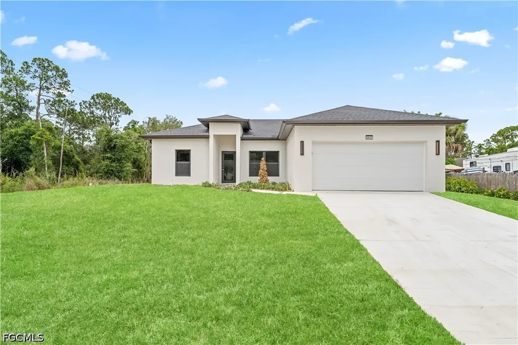 2602 E 2nd Street Lehigh Acres FL 33936