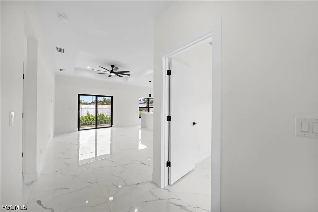 2602 E 2nd Street Lehigh Acres FL 33936