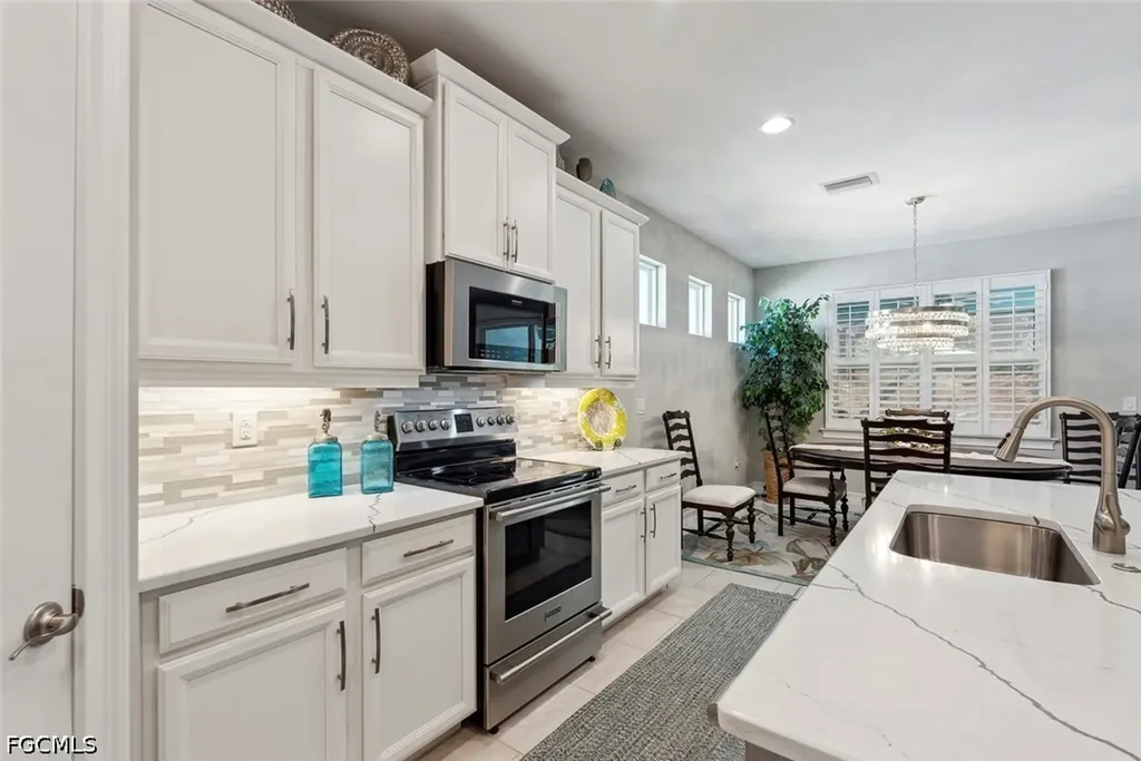 14559 Topsail Drive Naples FL 34114