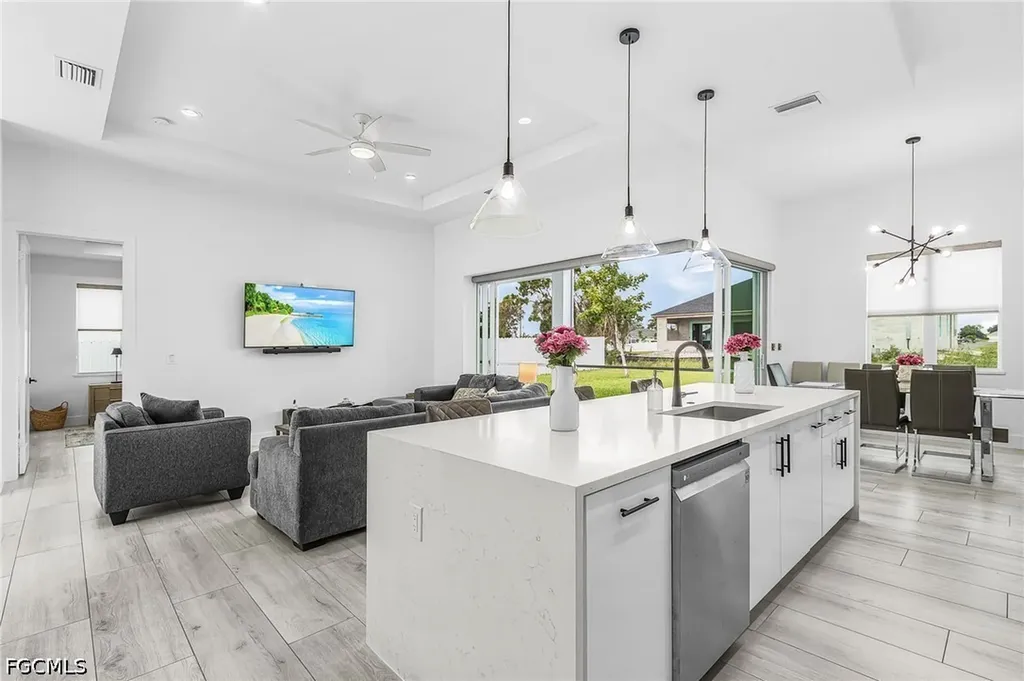 300 Chiquita Boulevard N Cape Coral FL 33993