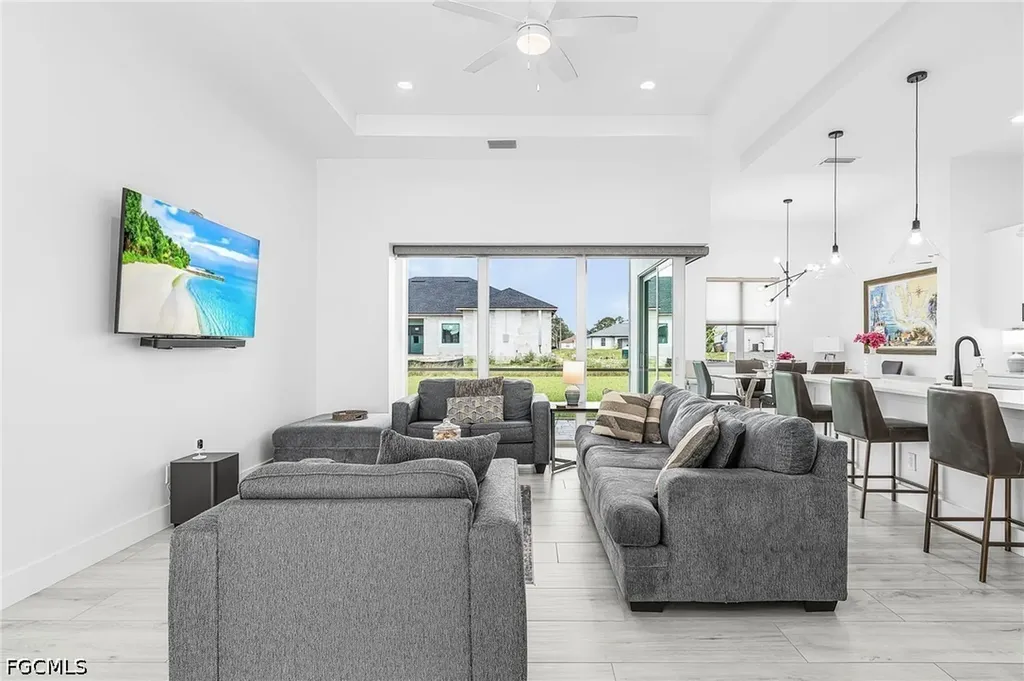 300 Chiquita Boulevard N Cape Coral FL 33993