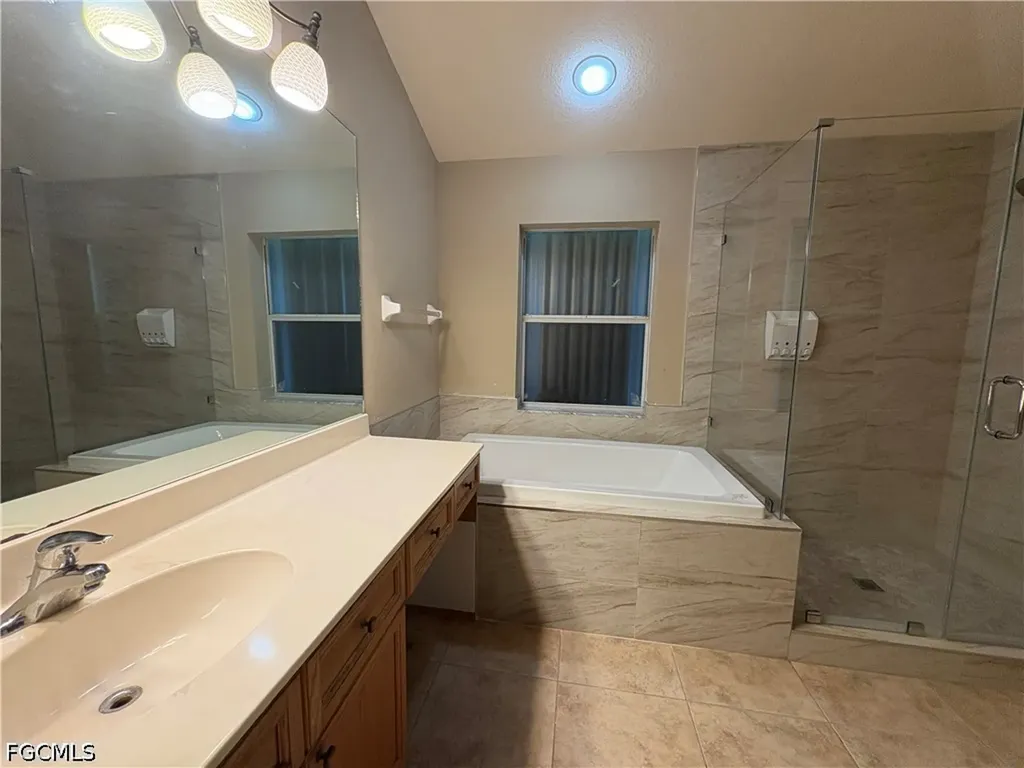 3714 NE 17th Avenue Cape Coral FL 33909
