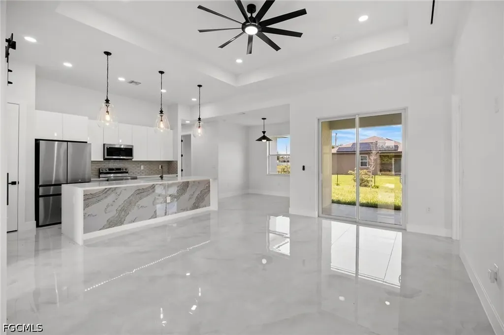 1129 Jacaranda Parkway E Cape Coral FL 33909