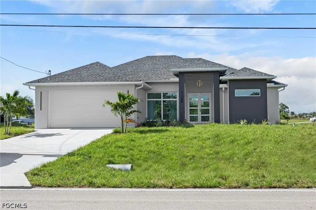 1129 Jacaranda Parkway E Cape Coral FL 33909