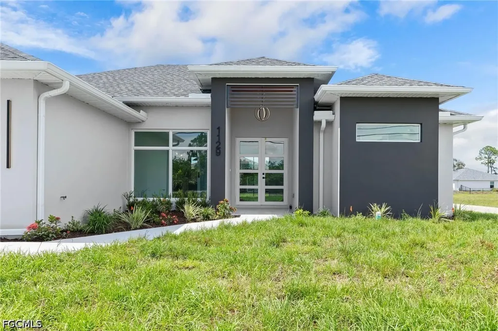 1129 Jacaranda Parkway E Cape Coral FL 33909