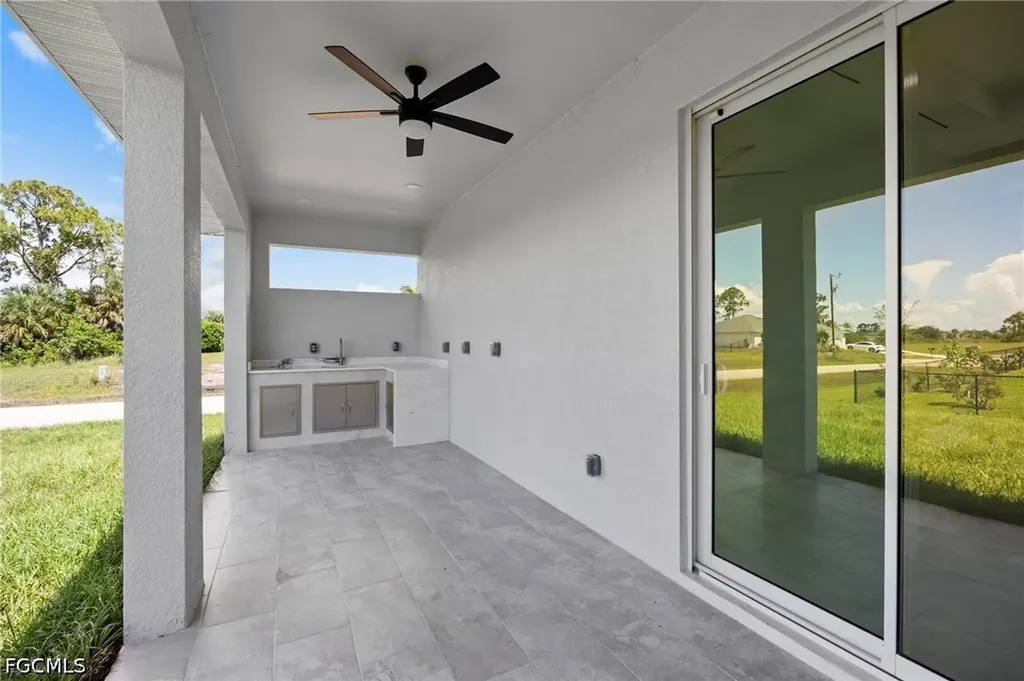 1129 Jacaranda Parkway E Cape Coral FL 33909