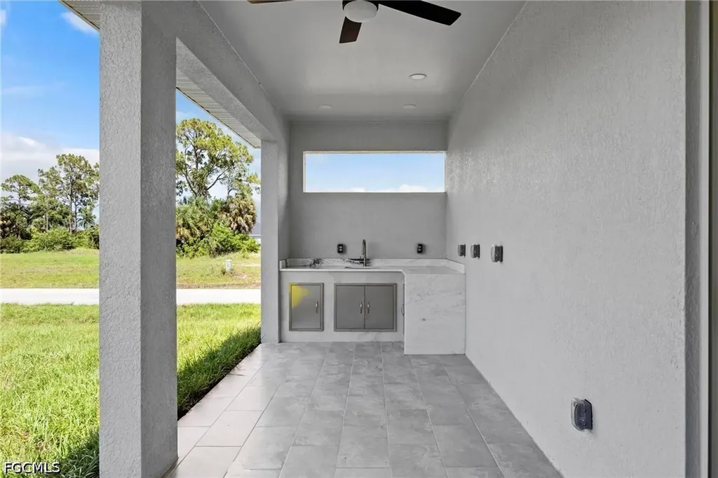 1129 Jacaranda Parkway E Cape Coral FL 33909