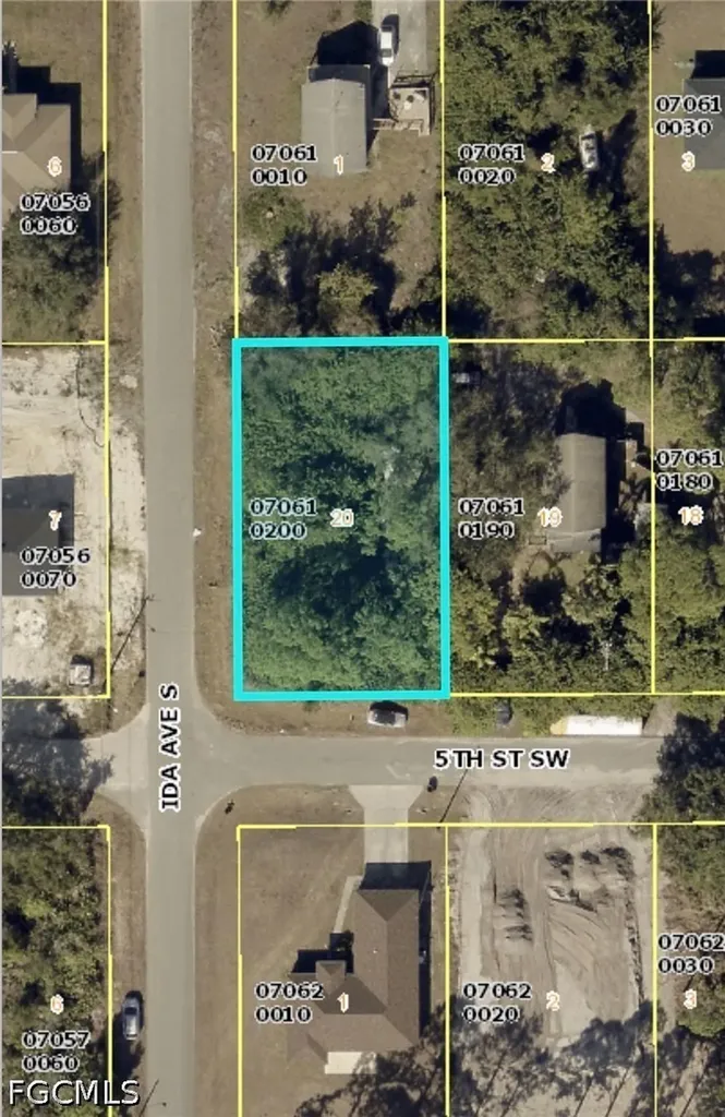 2820 5th Street SW Lehigh Acres FL 33976