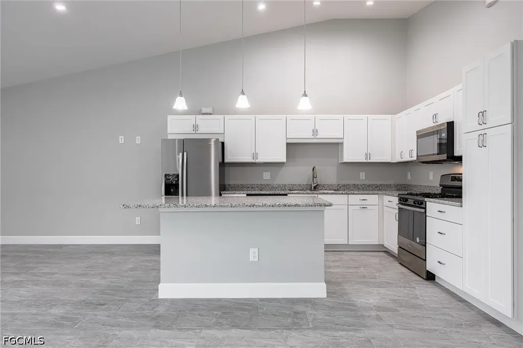 184 Village Circle Labelle FL 33935