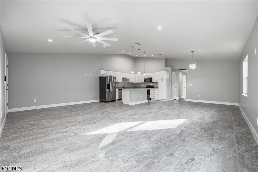 184 Village Circle Labelle FL 33935