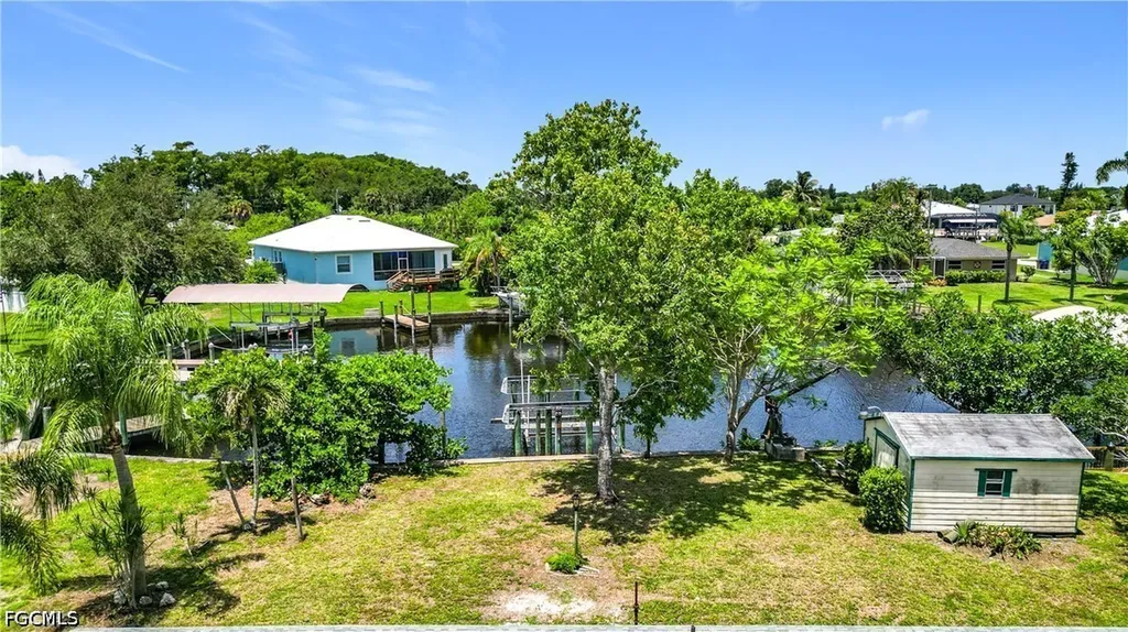 2137 Saint Croix Avenue Fort Myers FL 33905