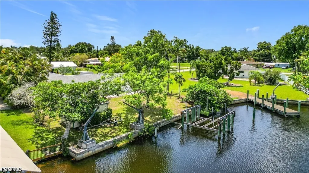 2137 Saint Croix Avenue Fort Myers FL 33905