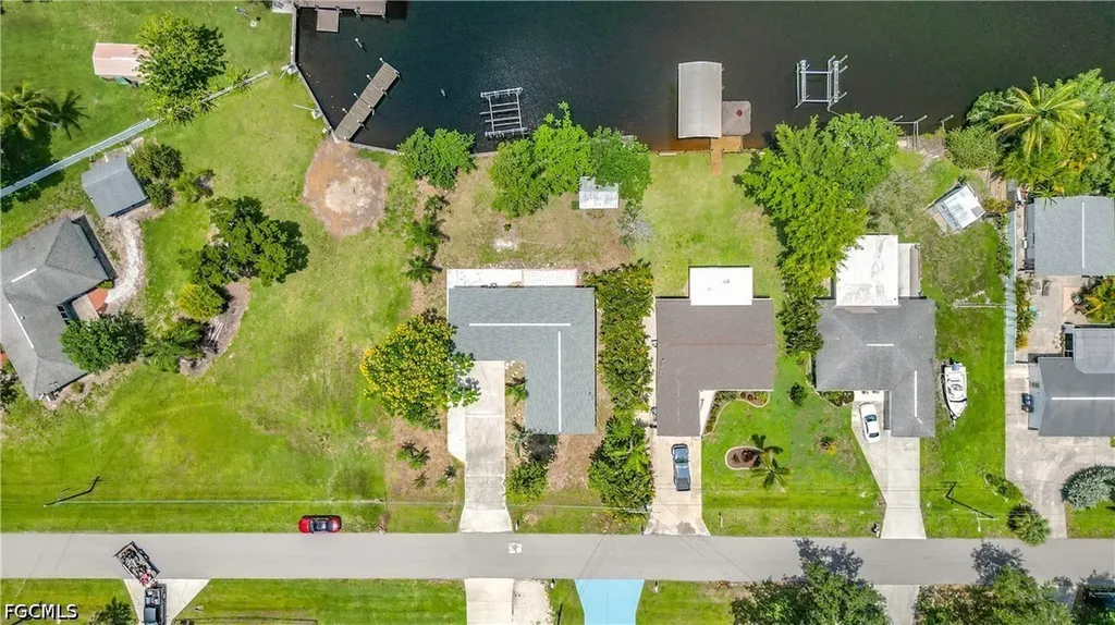 2137 Saint Croix Avenue Fort Myers FL 33905