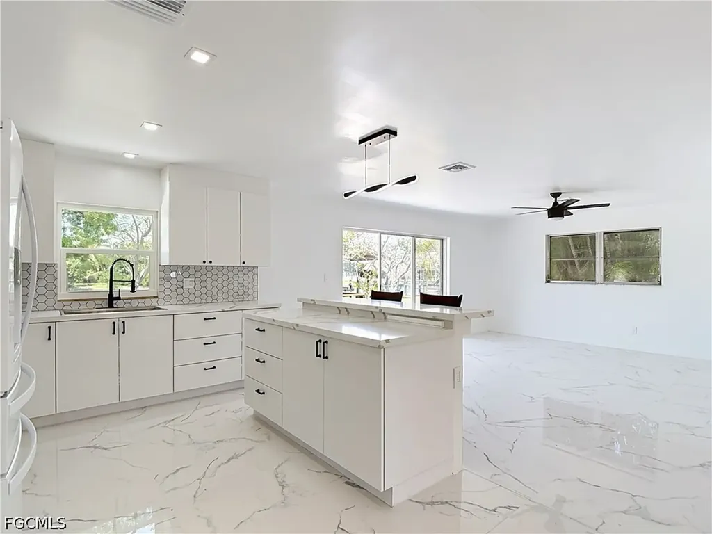 2137 Saint Croix Avenue Fort Myers FL 33905