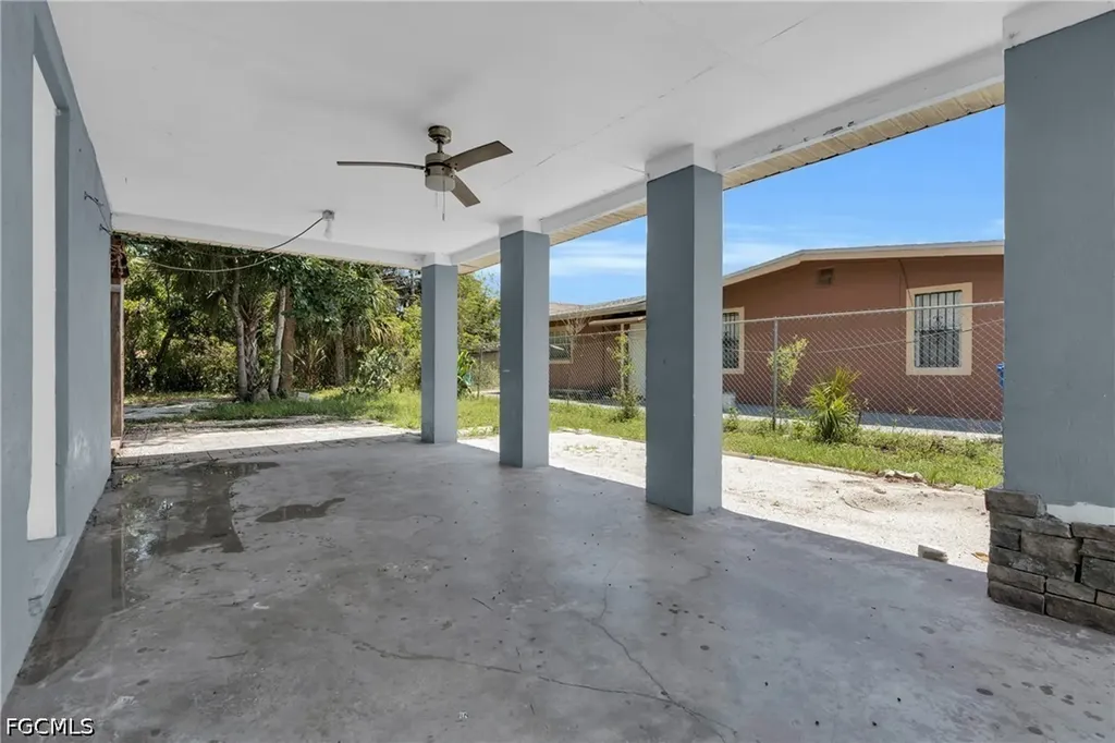 2351 Dora Street Fort Myers FL 33901