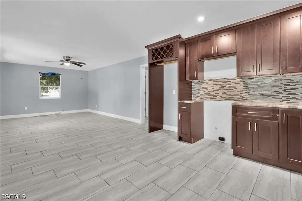 2351 Dora Street Fort Myers FL 33901