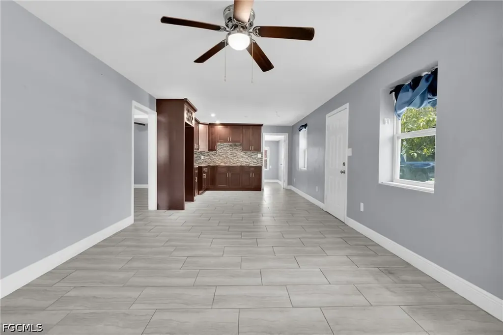 2351 Dora Street Fort Myers FL 33901