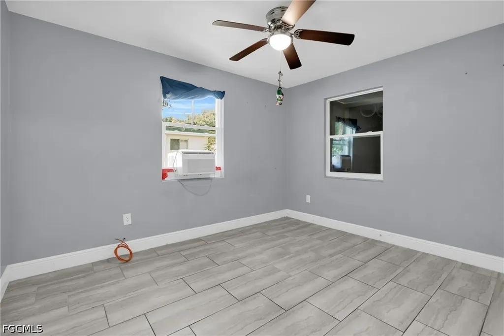2351 Dora Street Fort Myers FL 33901