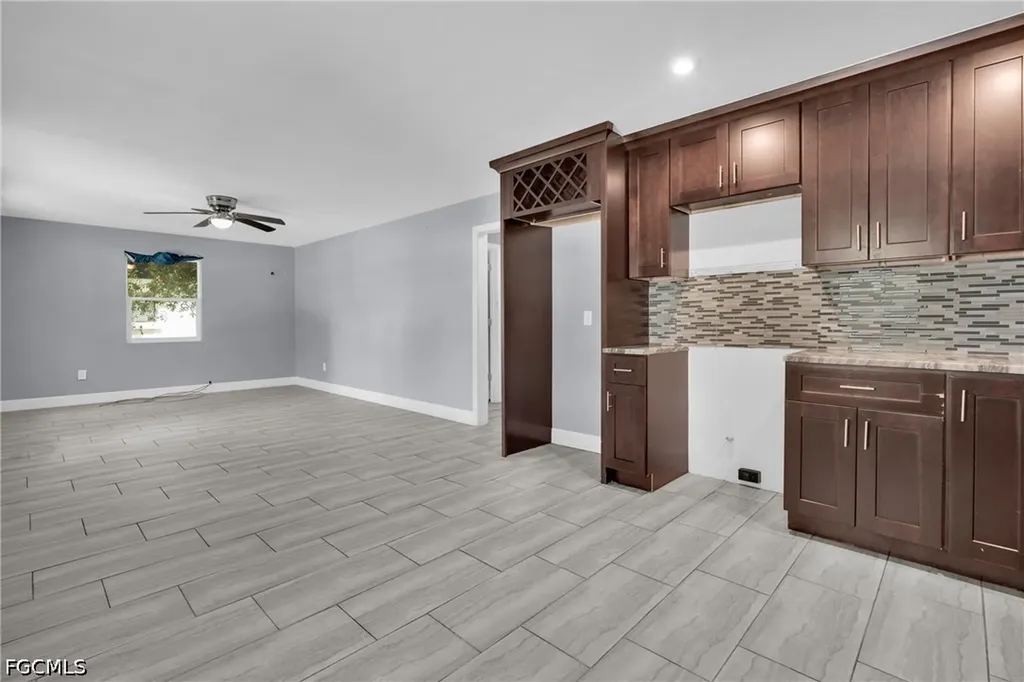 2351 Dora Street Fort Myers FL 33901