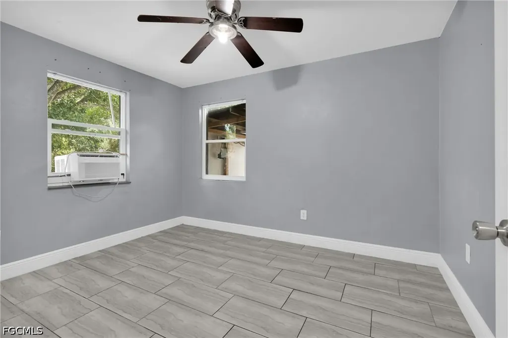 2351 Dora Street Fort Myers FL 33901