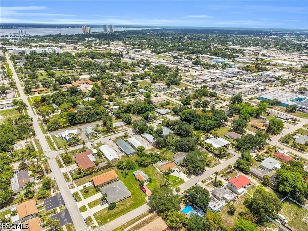 2351 Dora Street Fort Myers FL 33901